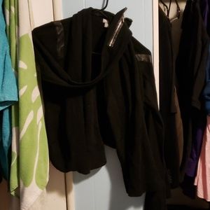 Used Black sweater